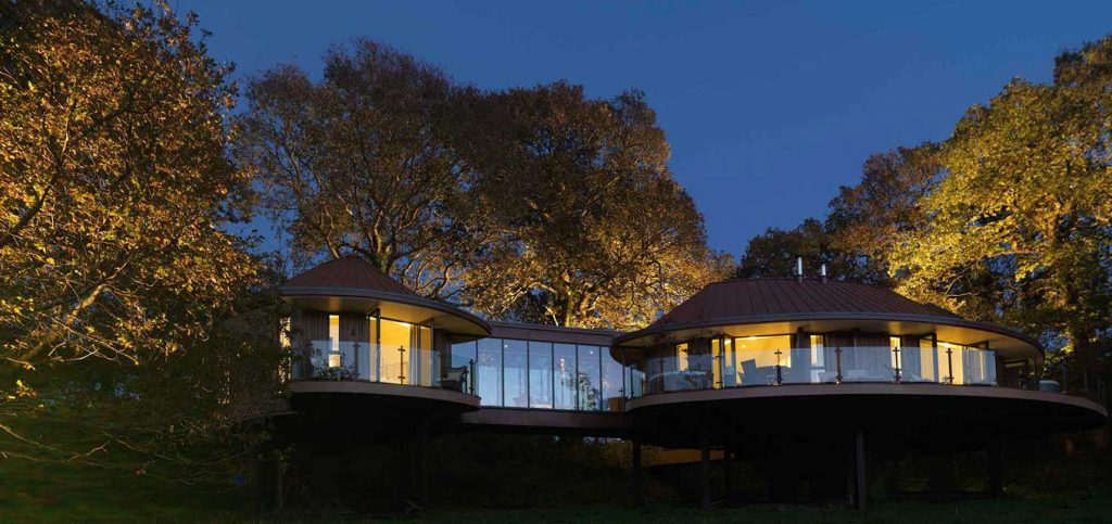 chewton-glen-treehouse proprty sandbanks Saxe Coburg